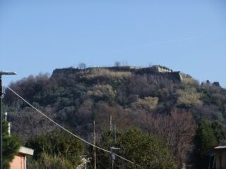 La mole del Forte Tenaglia 