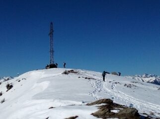 l'enorme  croce di ferro 