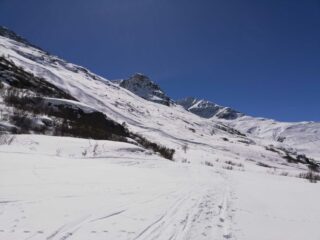Pendii bassi verso il Des Evettes