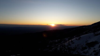 pronto ad attaccare all'alba..