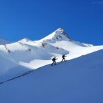 In salita lasciando il fondo del vallon de Parpaillon