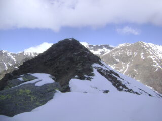Cima del Costigliole vista dall'anticima