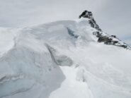 Crepacci enorrmi mai visti prima della cima