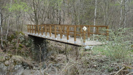 Nuova passarella al bivio 553