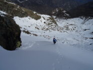 In salita dopo la barma rocciosa