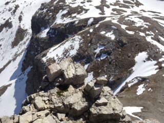 L'uscita del canali vista dalla cima.