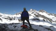 cima con vento freddo e nuvola momentanea 