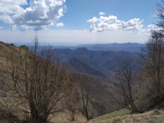 Vista verso Castell'Ermo appena arrivati sulla dorsale
