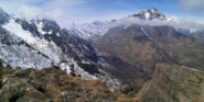 Panorama dalla cima. A dx punta del Rocciamelone e la Lera.