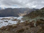 Il laghetto ancora ghiacciato