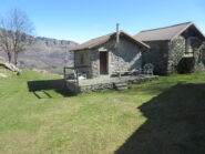 Frazione Pianas: su albero cartello 