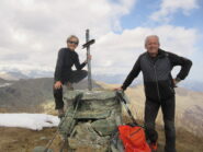 In vetta alla Cima Montù. Alle spalle la Conca dei Tornetti.