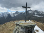 dalla Cima Montù spiccano la Lera e la Torre d'Ovarda