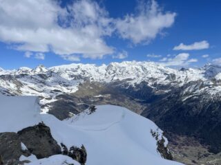 vista verso il Rosa dalla vetta