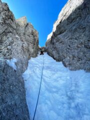 Tratto che precede il masso incastrato