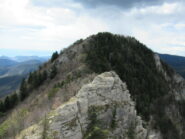 Il Monte Lega (m.1559) dal Monte Bauso (m.1551) con la cresta di salita