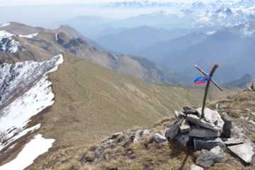 In cima alla Cernauda con vista sulla cresta del Balou