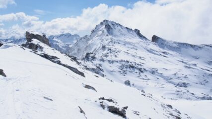 ultimo pendio, Corno Vitello sullo sfondo