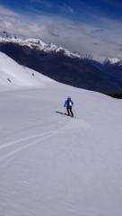 In basso, spettacolo 