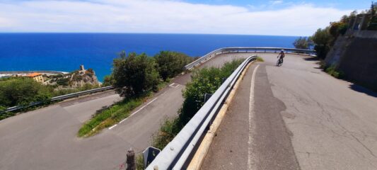 Seconda salita verso Le Manie