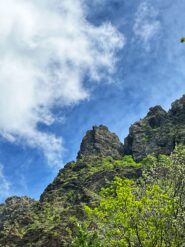 Torrione della Baiarda dal sentiero 