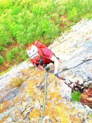 Roccia e fessure abrasive