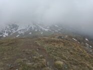 Scendendo dal facilissimo costone sud del Genevris verso il colle di CostaPiana