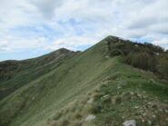 Monte Fronte' (m.2153) e Cima Garlenda (m.2141) nella discesa
