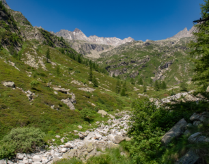 Finalmente il vallone si apre