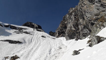 dove piega a sx verso l'uscita..