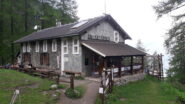 ripassando dal rifugio Toesca detto anche della Balmetta..