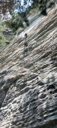Stefano su un bel 6b - Balla con i topi