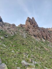 Vista del canalino percorso per raggiungere la cresta