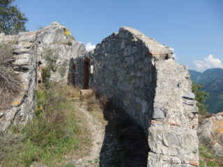 Forte sulla cresta 