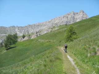 oltre il Poggio Tre Croci