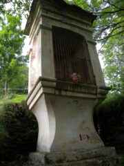 Bel piloncino , bruttino il segnavia 507