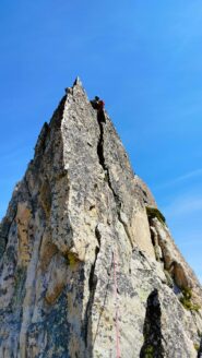 Uno dei torrioni che compongono la cresta