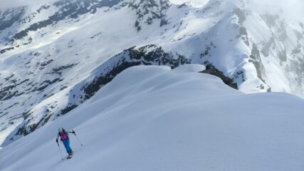 I pendii superiori. Sotto di noi la P. Clavarino in ottime cundi
