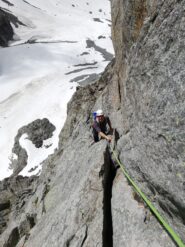 Marco sulla lama della terza punta