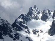 Zoomata sulla P.ta di Cian. Sulla sinistra la splendida Cresta Rey.