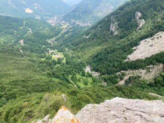 Vista dalla cima su Limone
