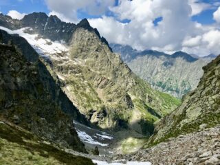 L'Asta Sottana e il Vallone della Vagliotta dal Passo del Limbo.