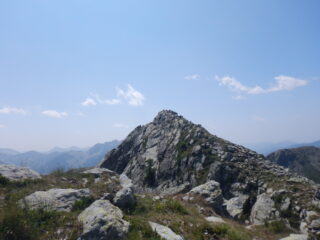 Vetta con Croce dalle arrivo della via.