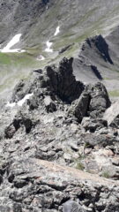 la cresta dall'alto..abbastanza discontinua..