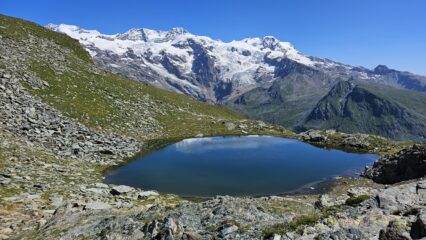 Terzo lago con sullo sfondo il Rosa