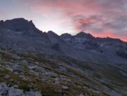 Vista sul Cengalo all'alba, dalla capanna Gianetti.