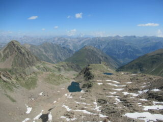 Pianoro di discesa con la Punta Zanotti al centro