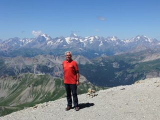 Sulla vetta con Barre des Ecrins alle spalle