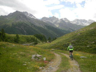 rientro dalla breve deviazione nella Valle Lunga