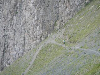 tratto di medio impegno.... che precede quello pietroso e non ciclabile